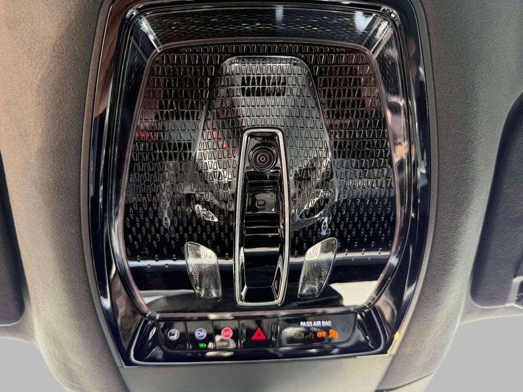 2025 Cadillac ESCALADE IQ Luxury 2