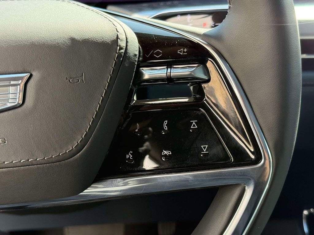 2025 Cadillac ESCALADE IQ Luxury 2