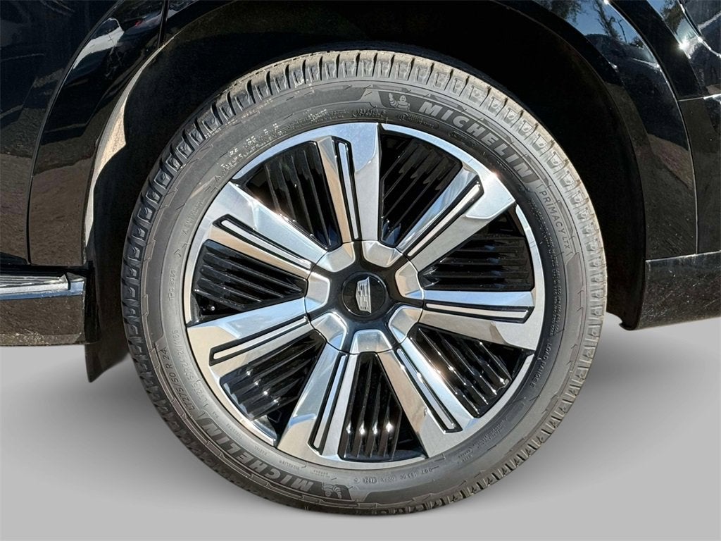 2025 Cadillac ESCALADE IQ Luxury 2