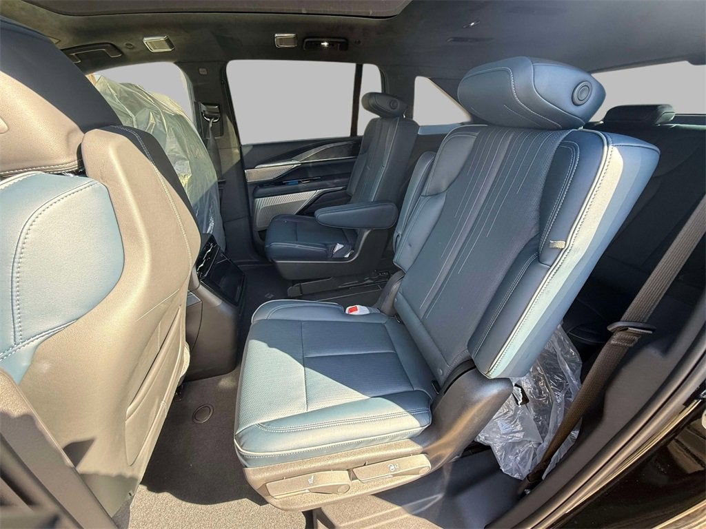 2025 Cadillac ESCALADE IQ Luxury 2