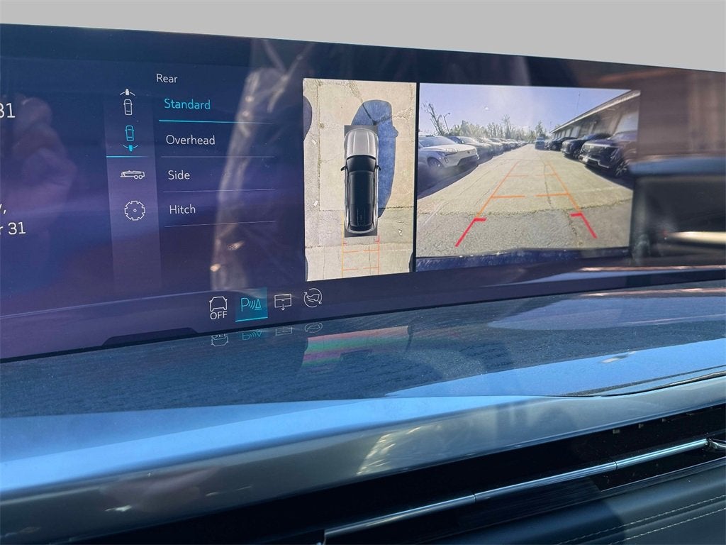 2025 Cadillac ESCALADE IQ Luxury 2