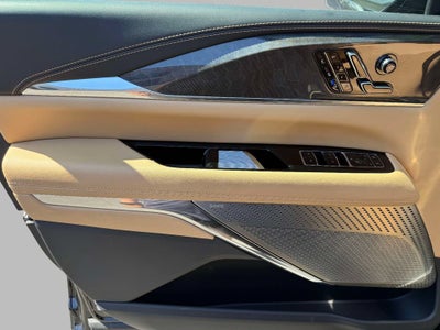 2025 Cadillac ESCALADE IQ Luxury 2