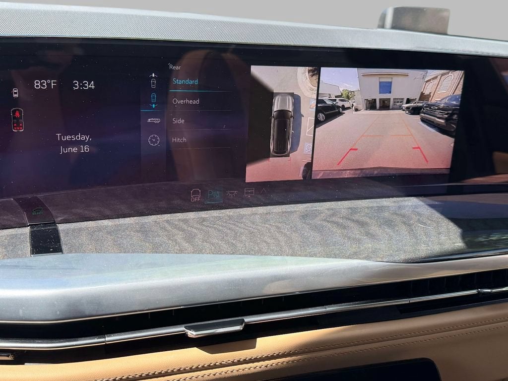2025 Cadillac ESCALADE IQ Luxury 2