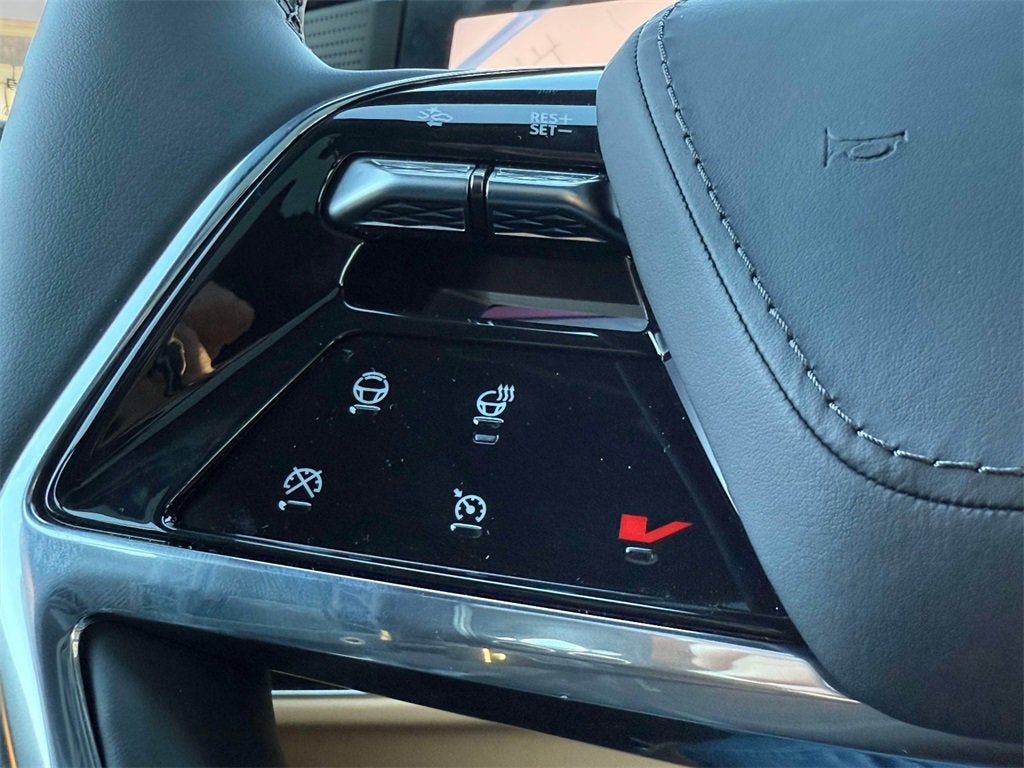 2025 Cadillac ESCALADE IQ Luxury 2