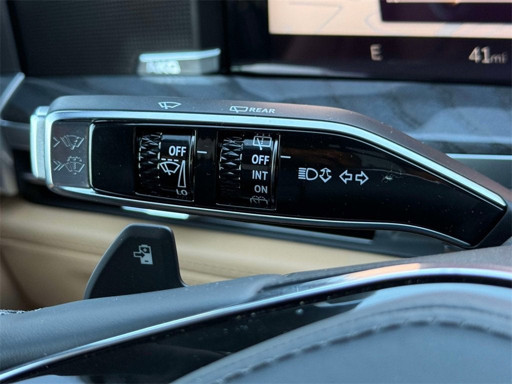 2025 Cadillac ESCALADE IQ Luxury 2