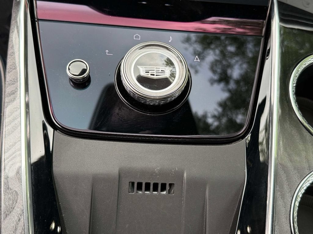 2025 Cadillac ESCALADE IQ Luxury 2