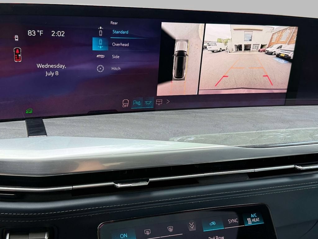 2025 Cadillac ESCALADE IQ Luxury 2