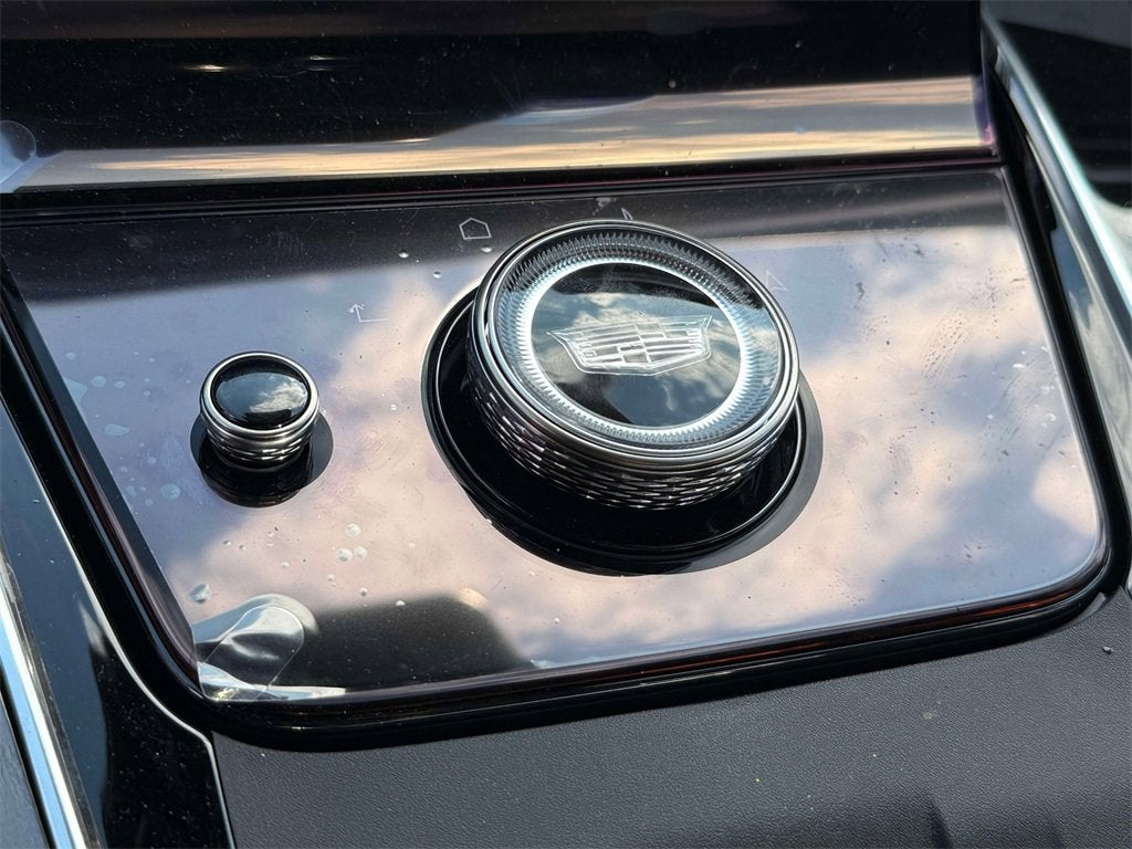 2025 Cadillac ESCALADE IQ Luxury 2