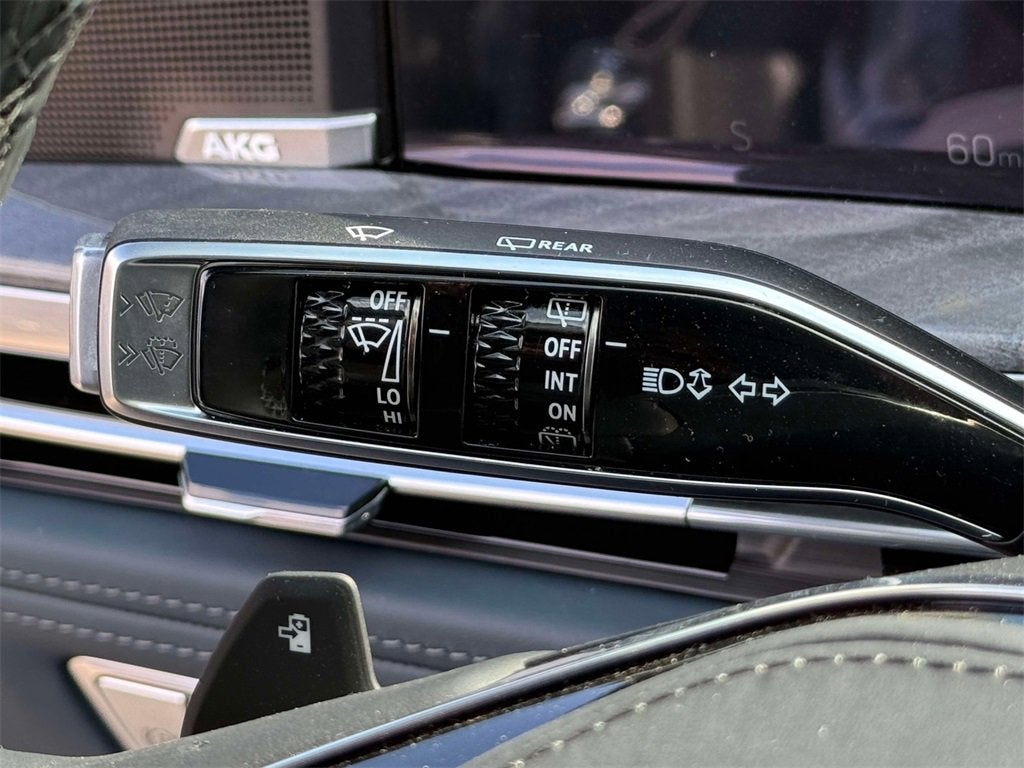 2025 Cadillac ESCALADE IQ Luxury 2