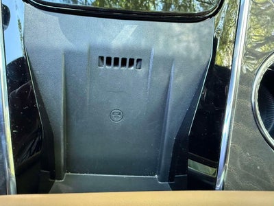 2025 Cadillac ESCALADE IQ Luxury 2