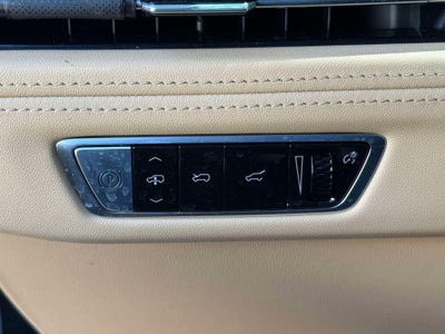 2025 Cadillac ESCALADE IQ Luxury 2
