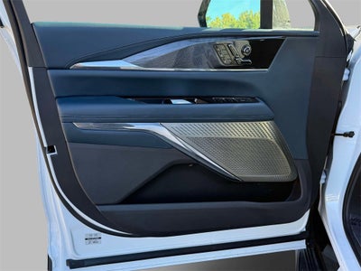 2025 Cadillac ESCALADE IQ Luxury 2