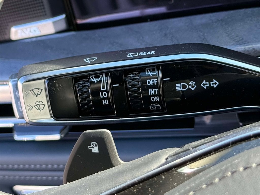 2025 Cadillac ESCALADE IQ Luxury 2