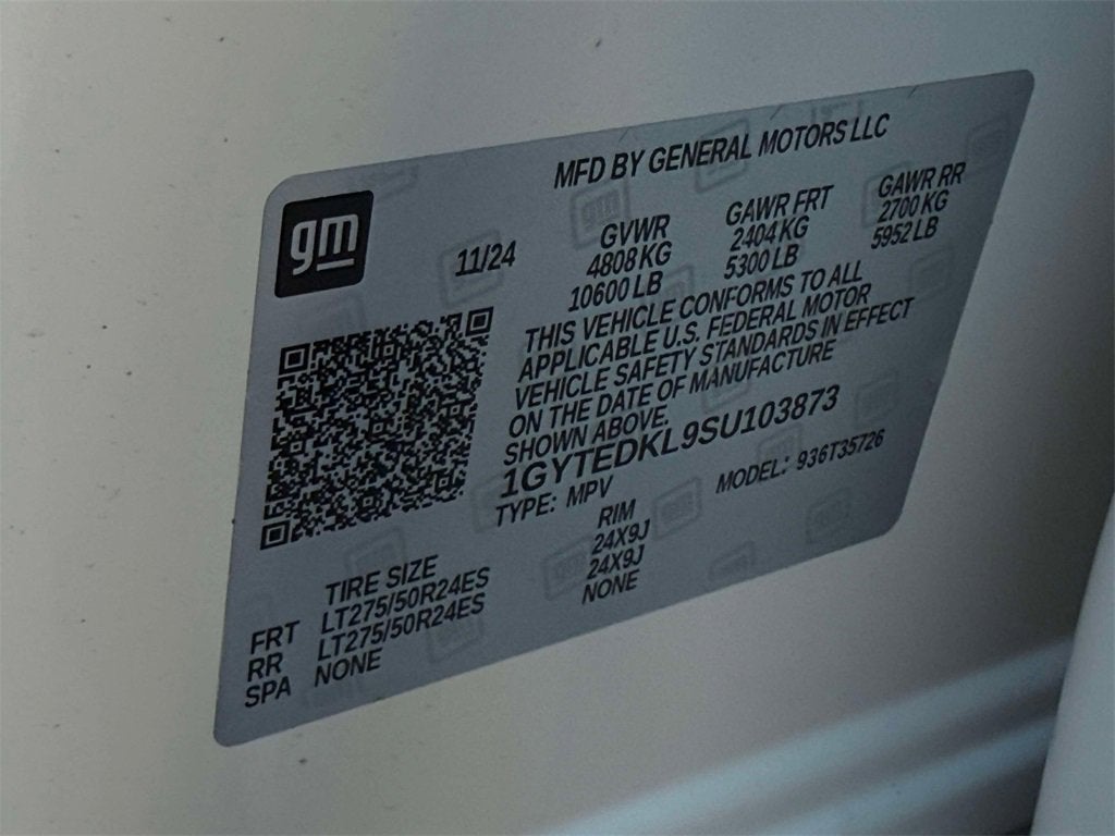 2025 Cadillac ESCALADE IQ Luxury 2