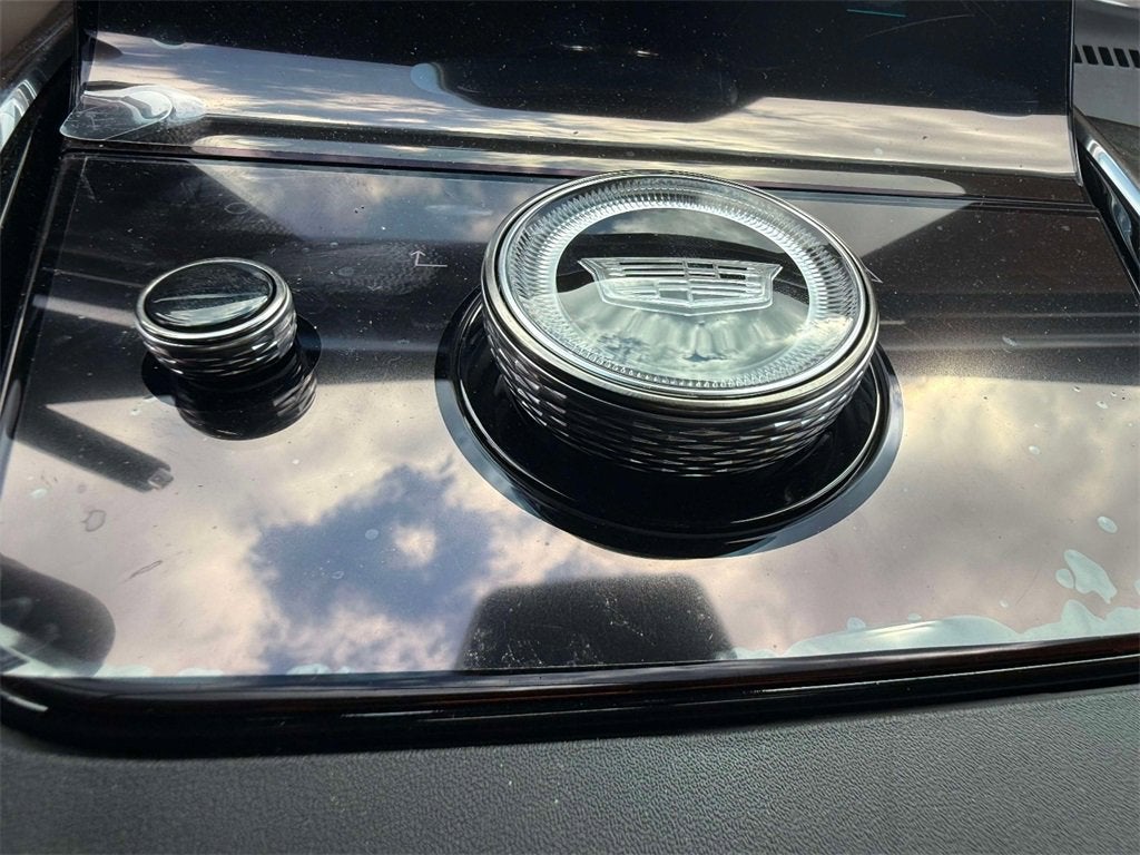 2025 Cadillac ESCALADE IQ Luxury 2