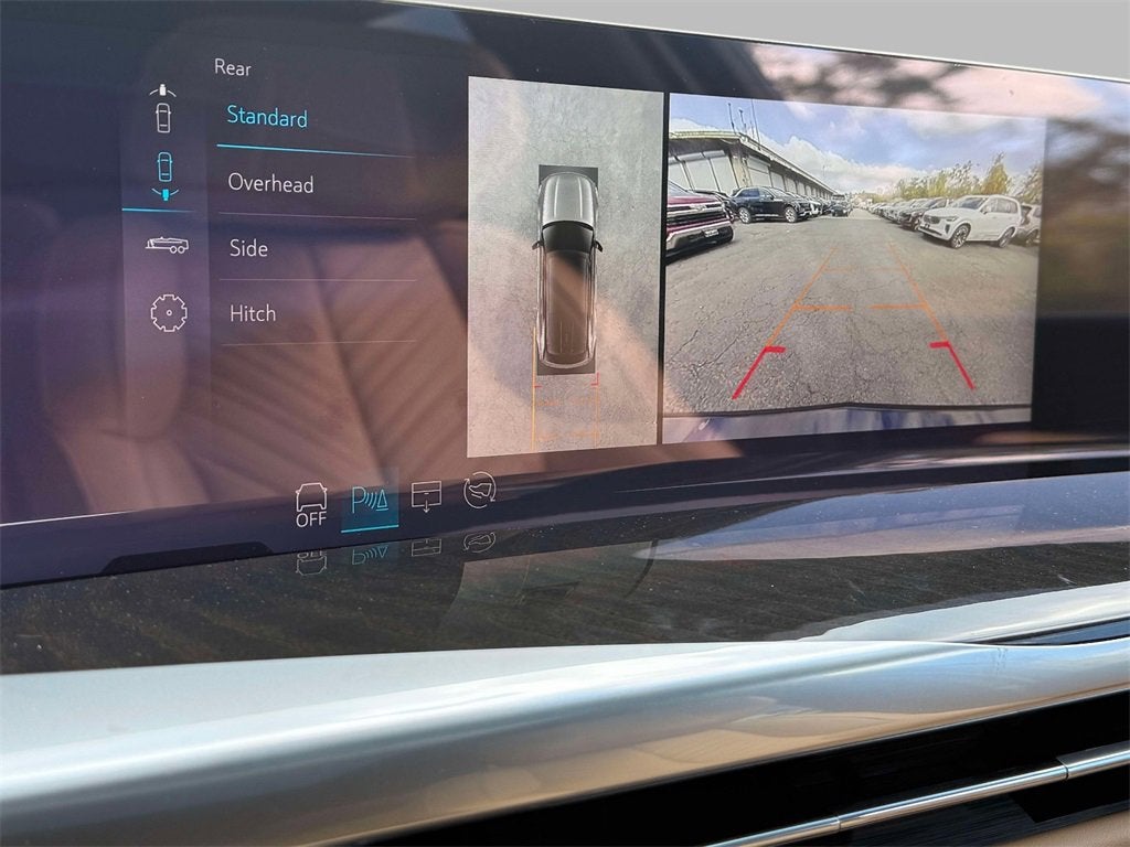 2025 Cadillac ESCALADE IQ Luxury 2