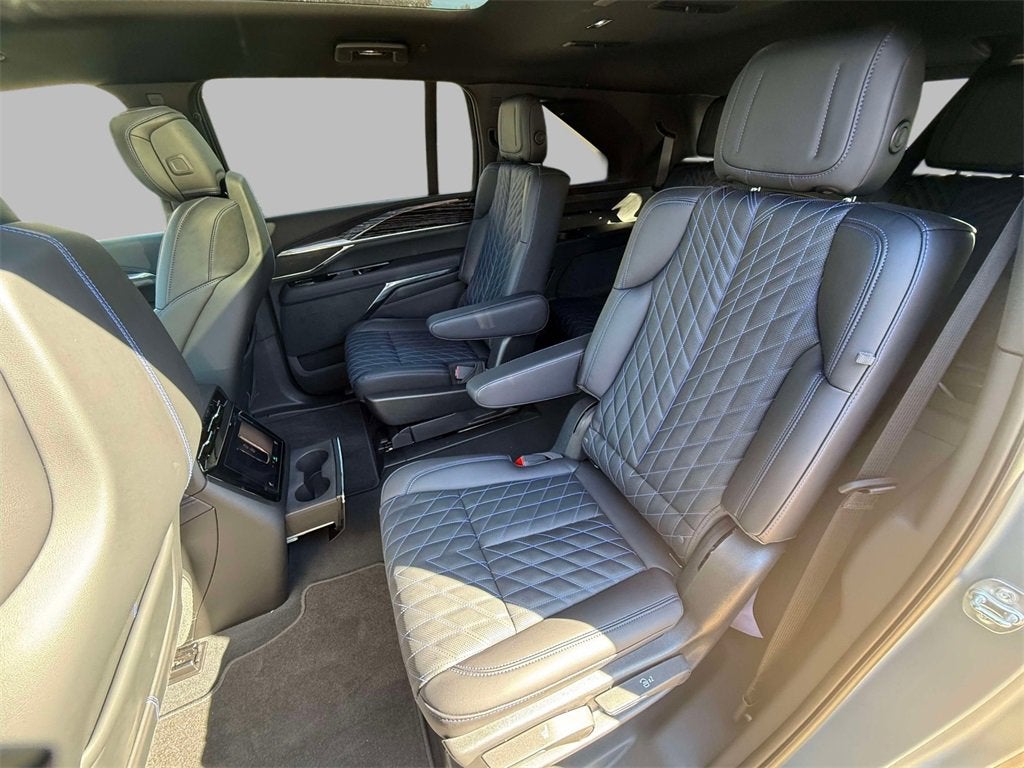 2025 Cadillac ESCALADE IQ Sport 1