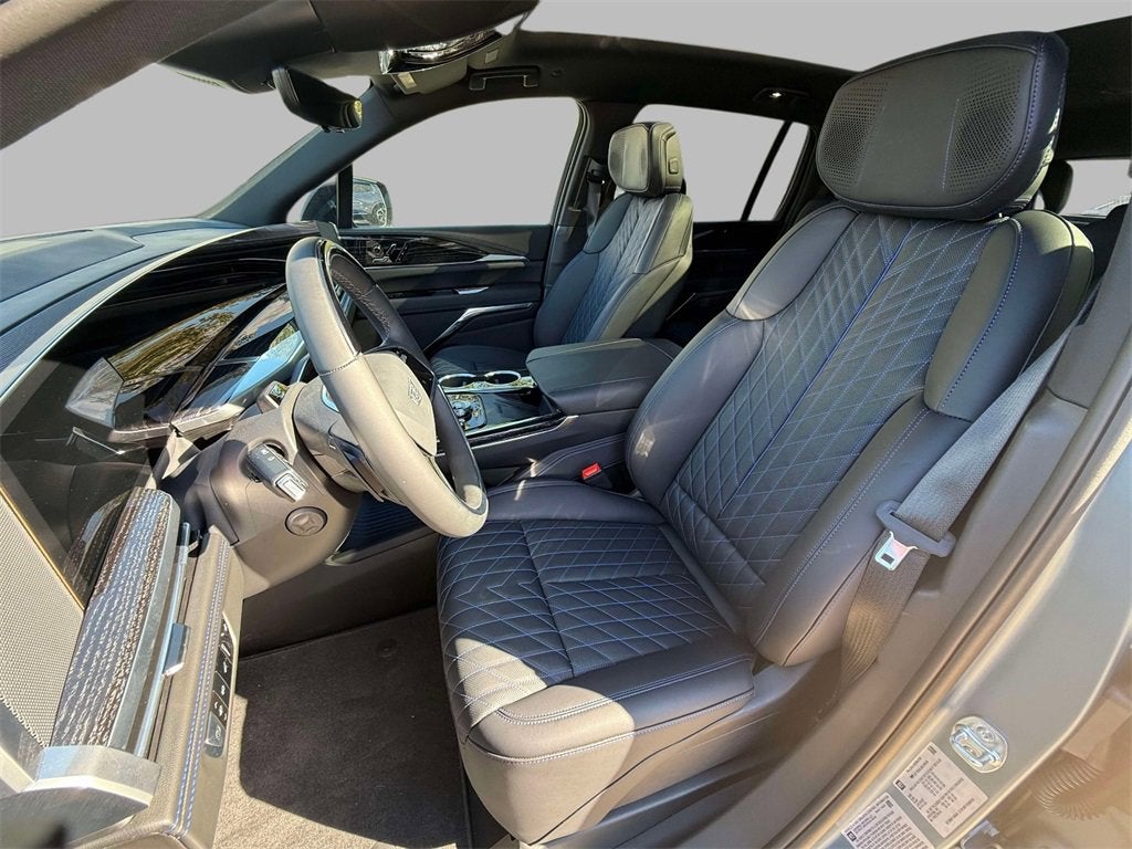 2025 Cadillac ESCALADE IQ Sport 1
