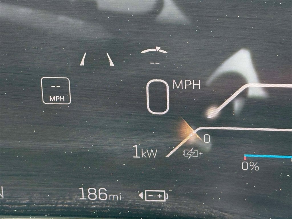 2025 Cadillac ESCALADE IQ Sport 1