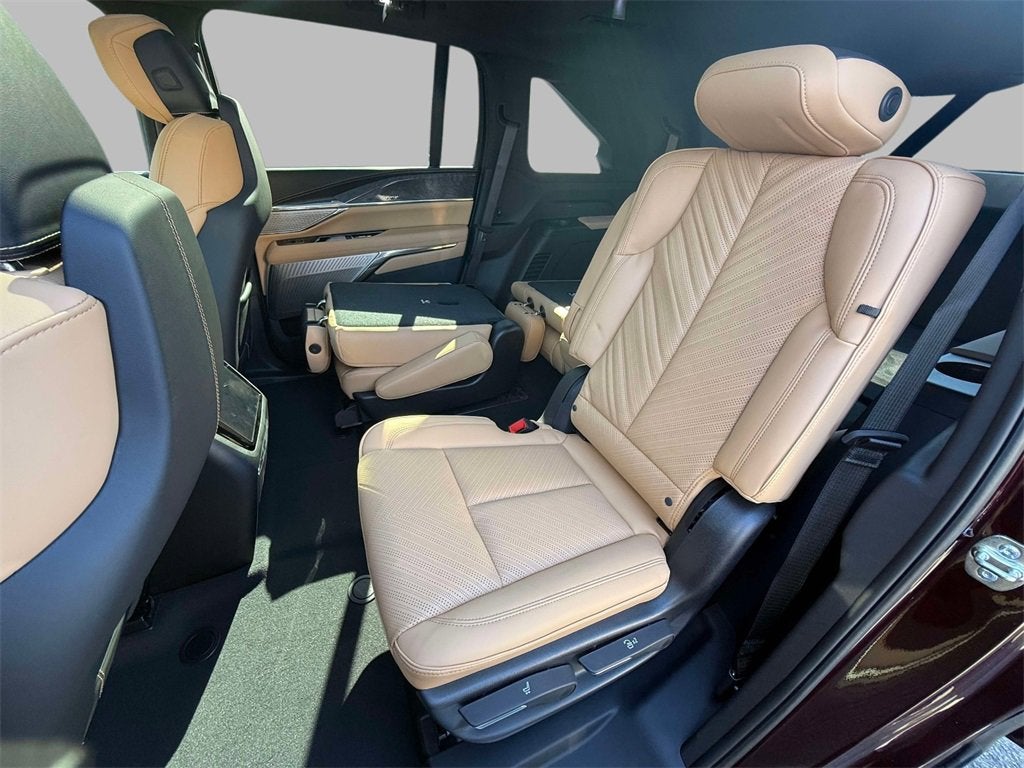 2025 Cadillac ESCALADE IQ Sport 2