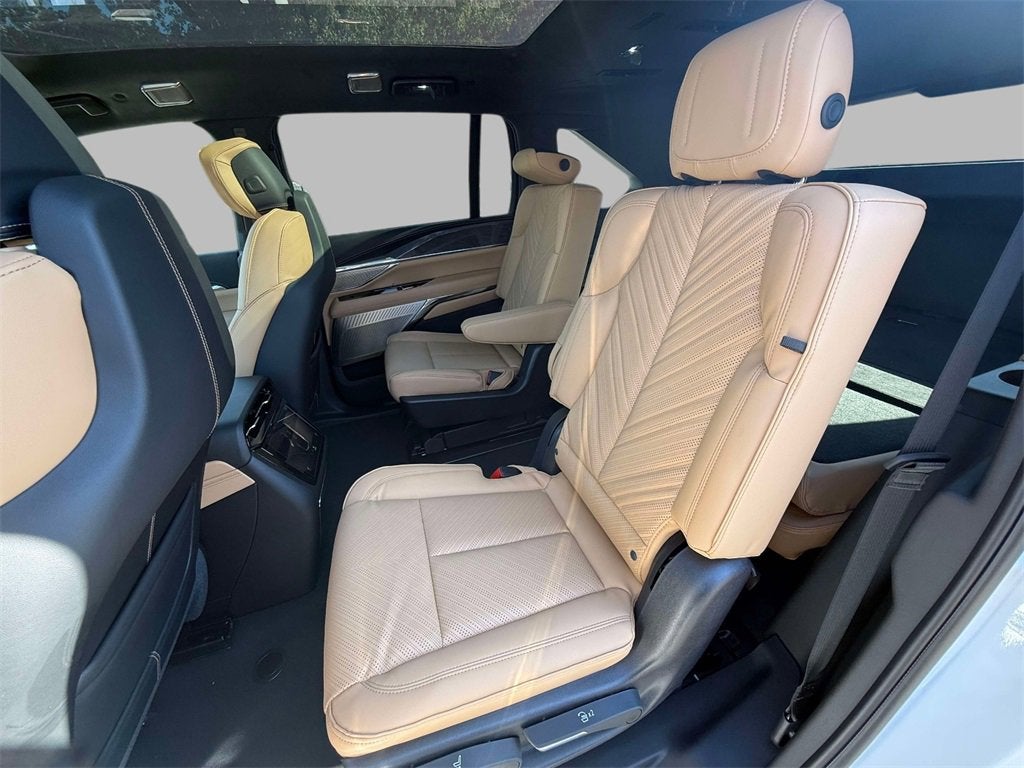 2025 Cadillac ESCALADE IQ Sport 2