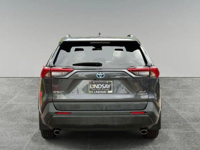 2020 Toyota RAV4 Hybrid XLE