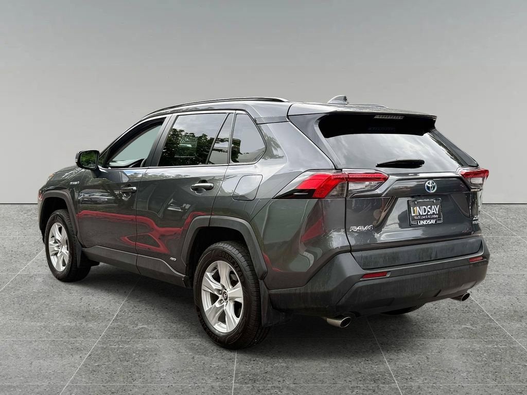 2020 Toyota RAV4 Hybrid XLE