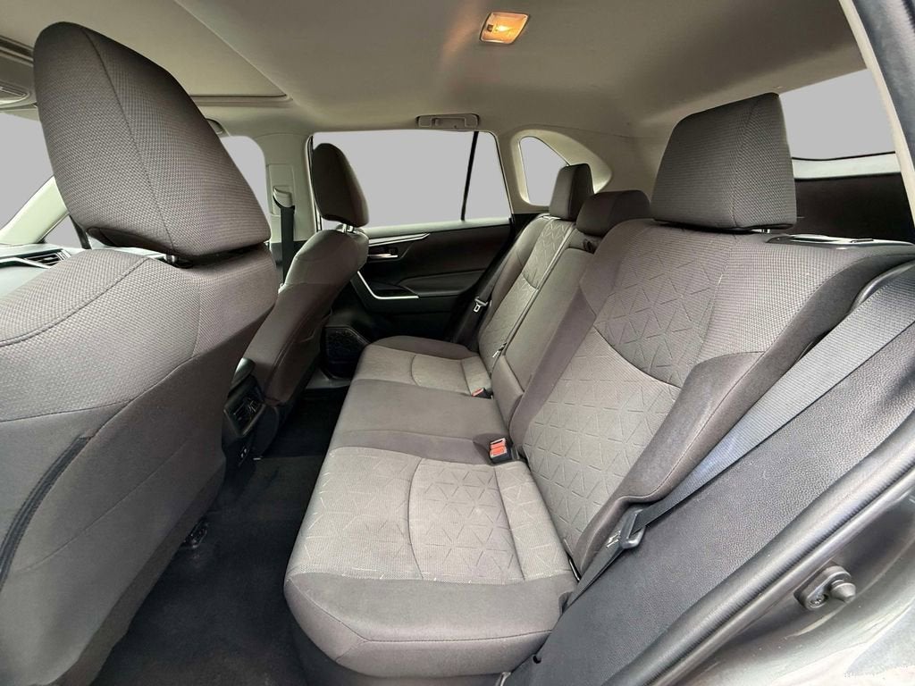 2020 Toyota RAV4 Hybrid XLE