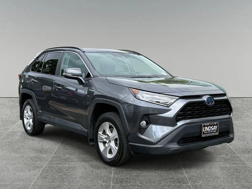 2020 Toyota RAV4 Hybrid XLE