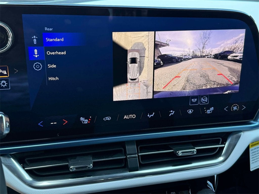 2024 Chevrolet Equinox EV 2LT