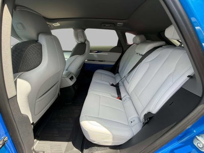 2027 Cadillac OPTIQ Luxury