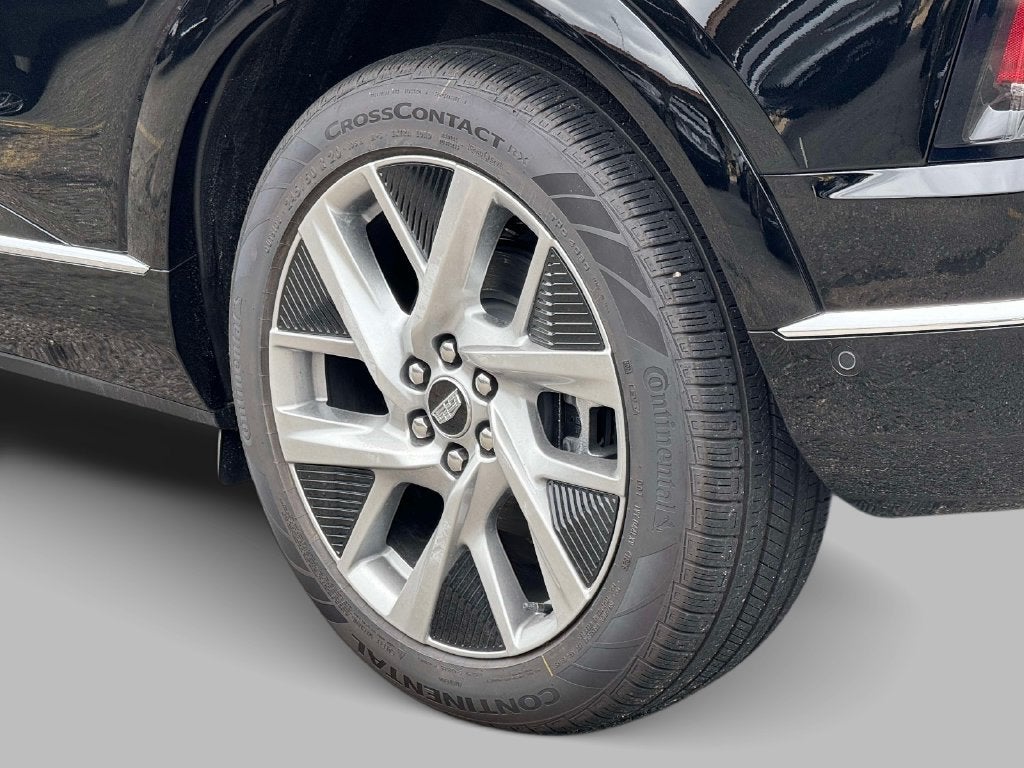 2027 Cadillac OPTIQ Luxury