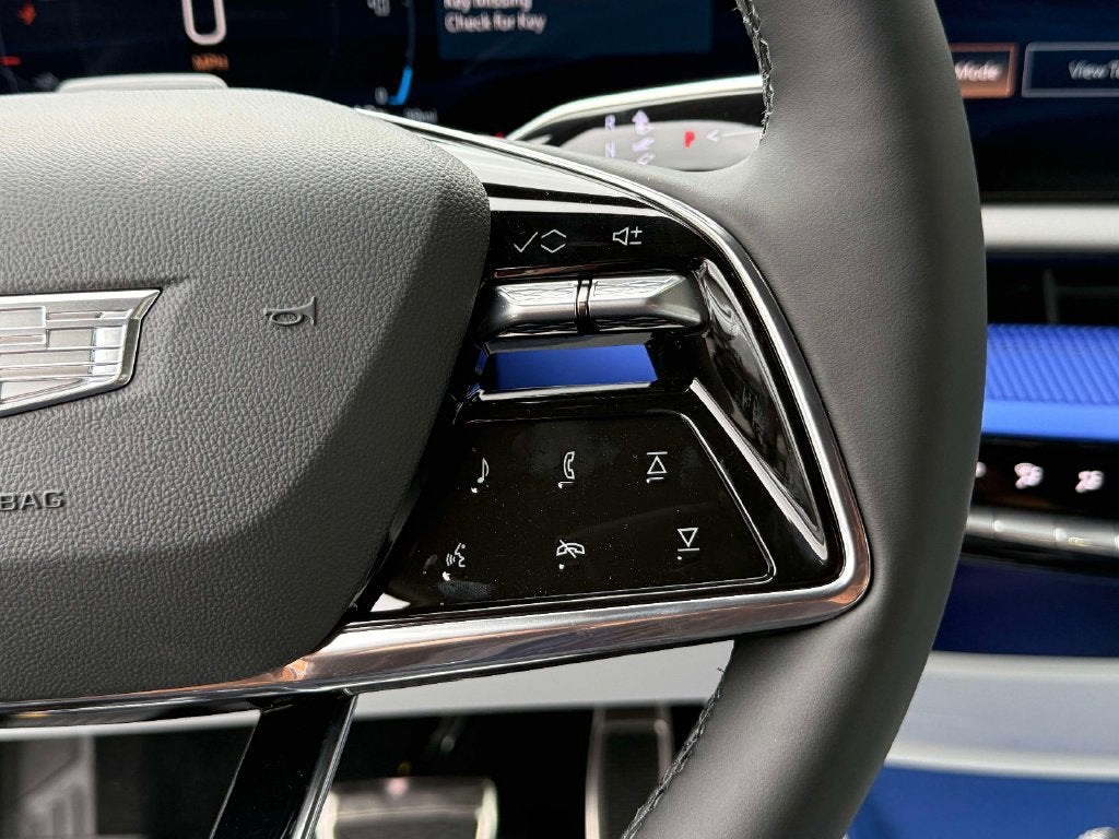 2027 Cadillac OPTIQ Luxury