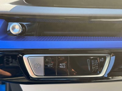 2027 Cadillac OPTIQ Luxury
