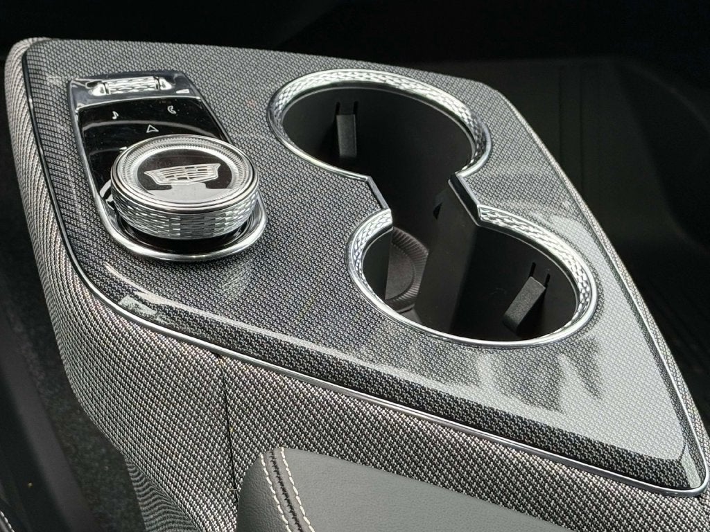 2027 Cadillac OPTIQ Luxury