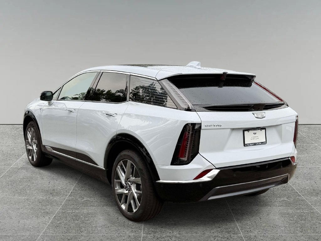 2027 Cadillac OPTIQ Luxury