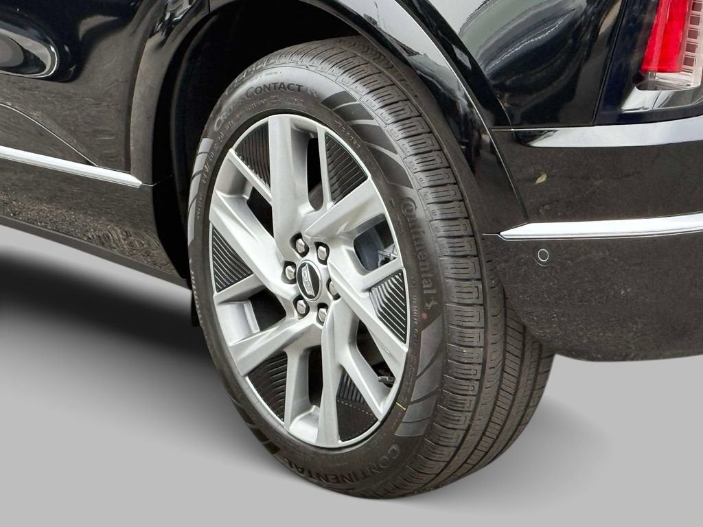 2027 Cadillac OPTIQ Luxury