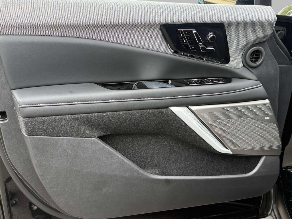 2027 Cadillac OPTIQ Luxury