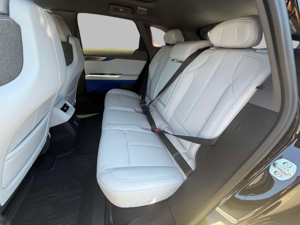2027 Cadillac OPTIQ Luxury