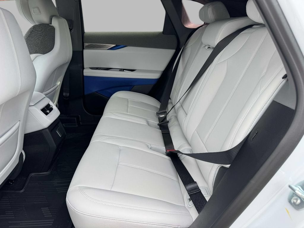 2027 Cadillac OPTIQ Luxury