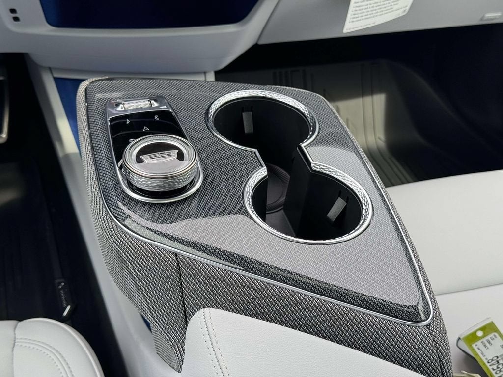 2027 Cadillac OPTIQ Luxury