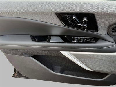 2025 Cadillac OPTIQ Luxury 1