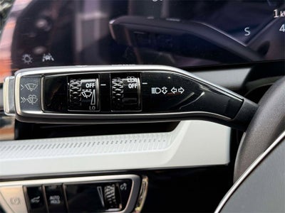 2025 Cadillac OPTIQ Luxury 1