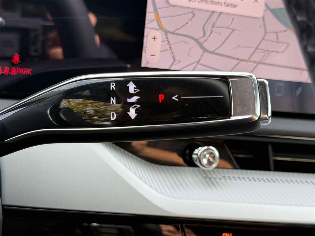 2025 Cadillac OPTIQ Luxury 1