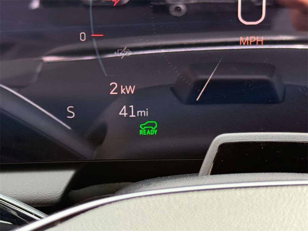 2025 Cadillac OPTIQ Luxury 1