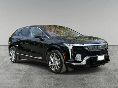 2025 Cadillac OPTIQ Luxury 1