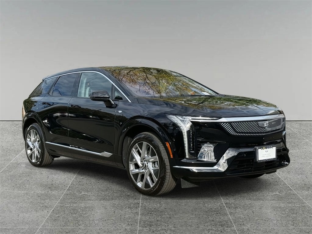 2025 Cadillac OPTIQ Luxury 1