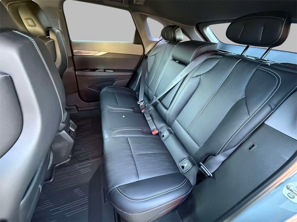 2026 Cadillac OPTIQ Premium Luxury