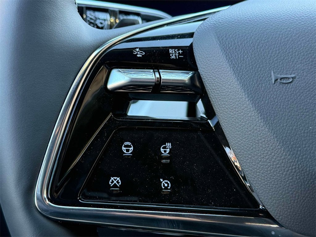 2026 Cadillac OPTIQ Premium Luxury