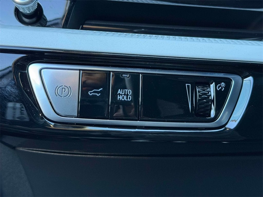 2026 Cadillac OPTIQ Premium Luxury